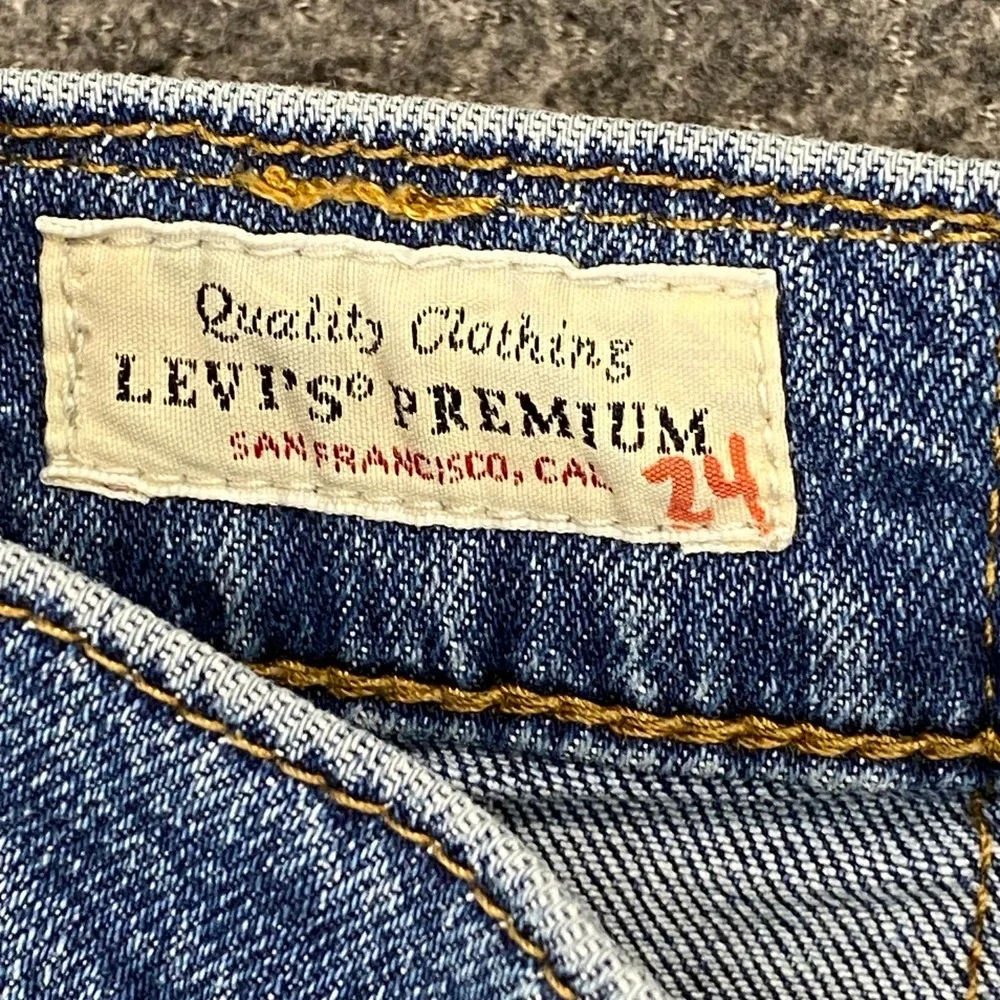 Levis Premium 11 offer